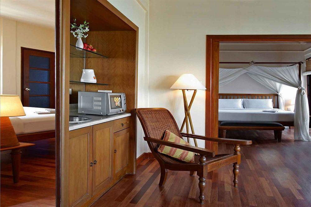 Hotel Avillion Port Dickson Zewnętrze zdjęcie A suite at the hotel