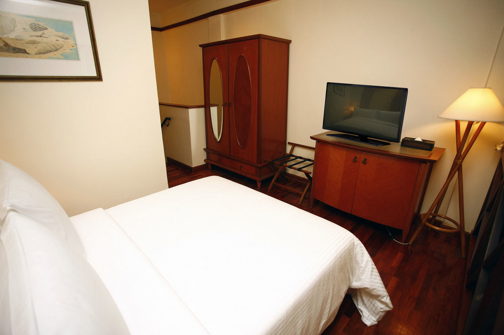 Hotel Avillion Port Dickson Zewnętrze zdjęcie A room at the hotel