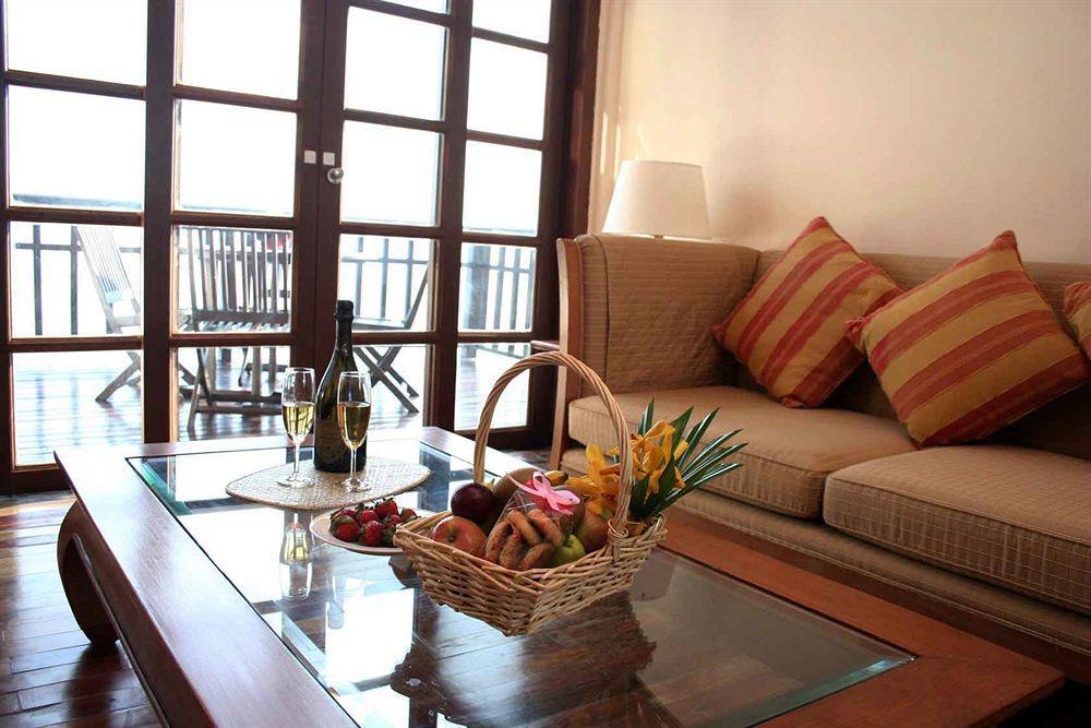 Hotel Avillion Port Dickson Zewnętrze zdjęcie A living room at the hotel